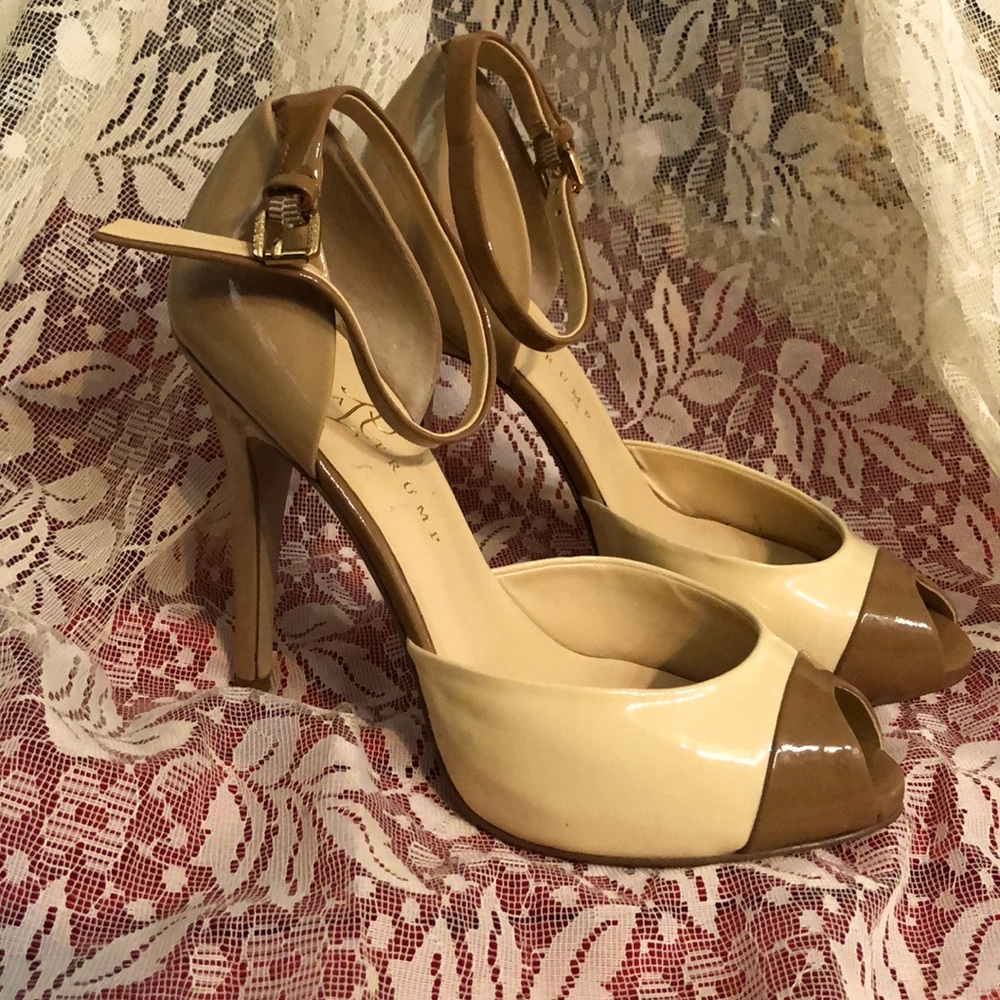 Ivanaka Trump heels